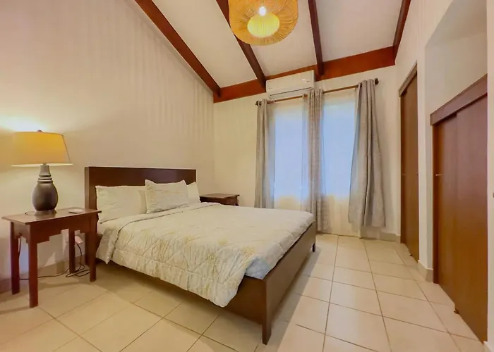 Villa Private With Experience *
